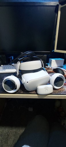 Zdjęcie oferty: Oculus quest 2 VR 128gb usb 5m bobovr z bateria
