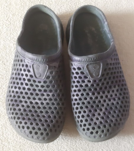 Zdjęcie oferty: Klapki moro typu crocs rozm. 32