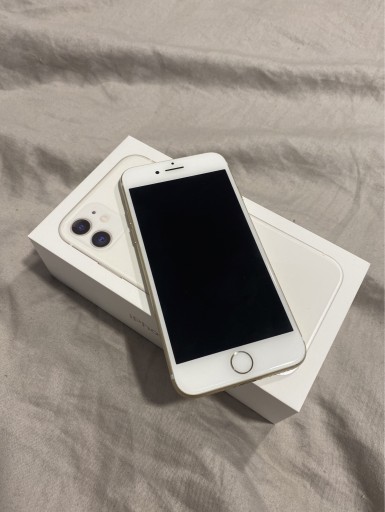 Zdjęcie oferty: iPhone 7 GOLD 32GB