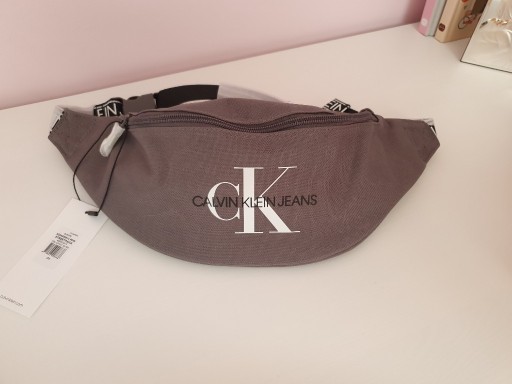 Zdjęcie oferty: Saszetka nerka Calvin Klein 