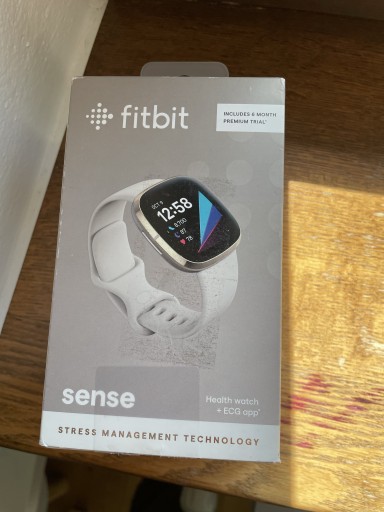 Zdjęcie oferty: Fitbit sense jak nowy