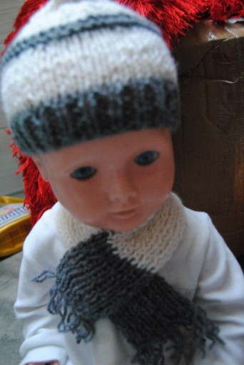 Zdjęcie oferty: komplet czapka+ szalik dla lalki