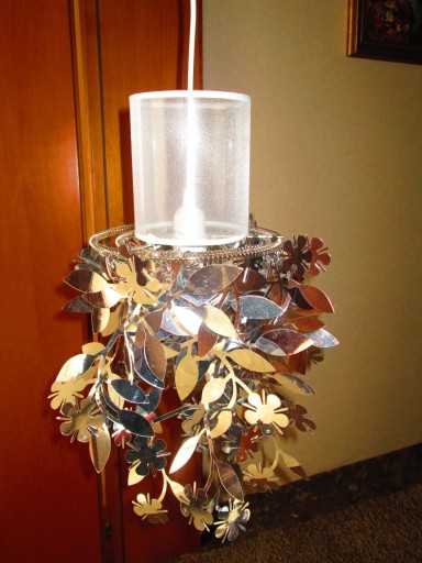 Zdjęcie oferty: Sprzedam żyrandol srebrny z długim kablem