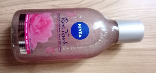 Zdjęcie oferty: Nivea Rose Touch dwufazowy płyn micelarny 400ml