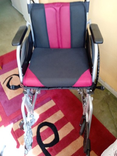 Zdjęcie oferty: Wózek inwalidzki Timago 