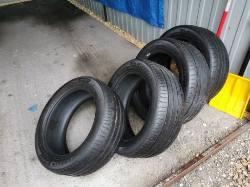 Zdjęcie oferty: 4 opony w rozmiarze 225/50 R/ZR17