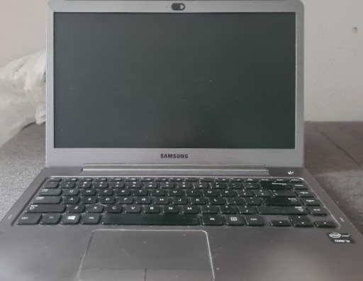 Zdjęcie oferty: Laptop samsung ultra series   idelany do minecraft