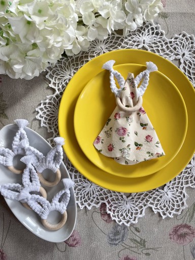 Zdjęcie oferty: Serwetnik makrama Wielkanoc króliczek uszy królika