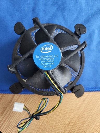 Zdjęcie oferty: Chlodzenie procesora Intel 