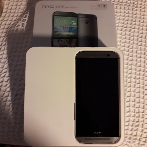 Zdjęcie oferty: Telefon HTC ONE M8 (dual sim)