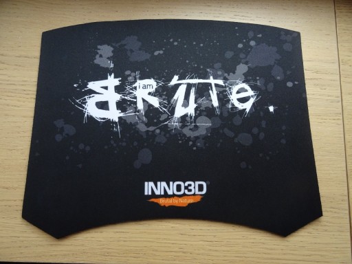 Zdjęcie oferty: Podkładka pod myszkę INNO3D "i am brute"