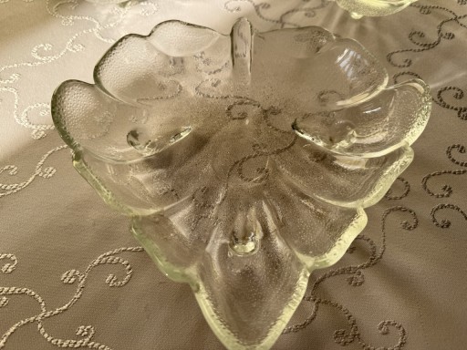 Zdjęcie oferty: Salaterki 3 szt Liść Grube Szkło 300 ml Miseczki Retro Półmiski Patery