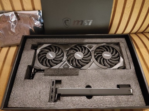 Zdjęcie oferty: GeForce MSI RTX3070 Ventus 3x 8GB bez LHR