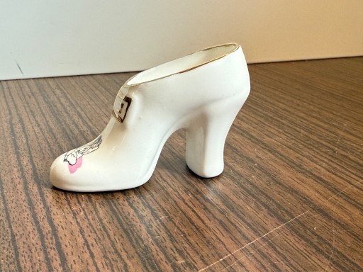 Zdjęcie oferty: But bucik porcelanowy do kolekcji 