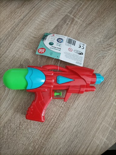 Zdjęcie oferty: Pistolet wodny kidland czerwony 