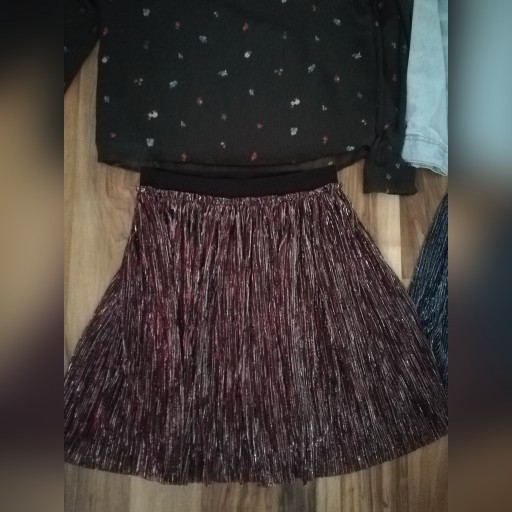 Zdjęcie oferty: Bordowa spódniczka h&m 