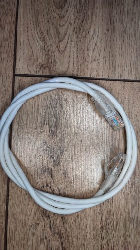 Zdjęcie oferty: Patchord rj45 kabel internetowy sieciowy utp 1m 