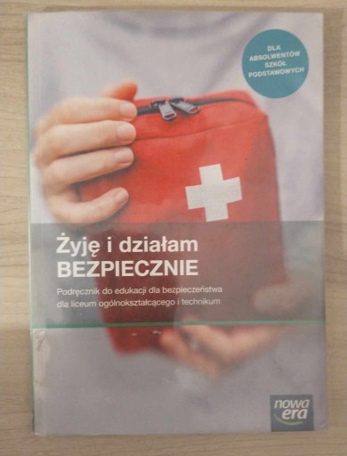 Zdjęcie oferty: Żyję i działam bezpiecznie podręcznik