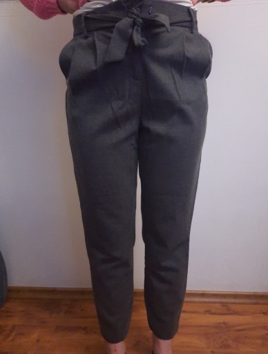 Zdjęcie oferty: Spodnie chinos eleganckie Selected Femme 34 XS