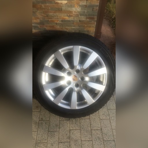 Zdjęcie oferty: Opony Pirelli 275/45 20cali (2019), felgi Porsche