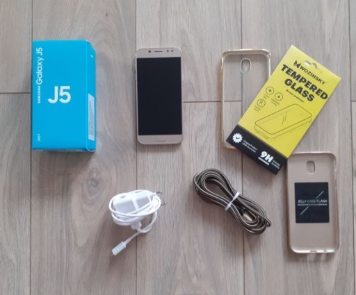 Zdjęcie oferty: SAMSUNG GALAXY J5 2017 J530F/DS jak nowy + gratisy