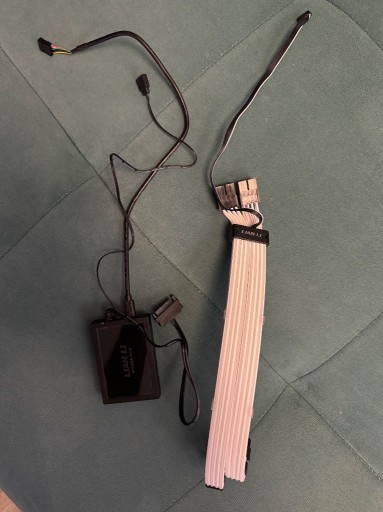 Zdjęcie oferty: Lian Li Strimer Plus V2 + Strimer L Connect 3 Controller