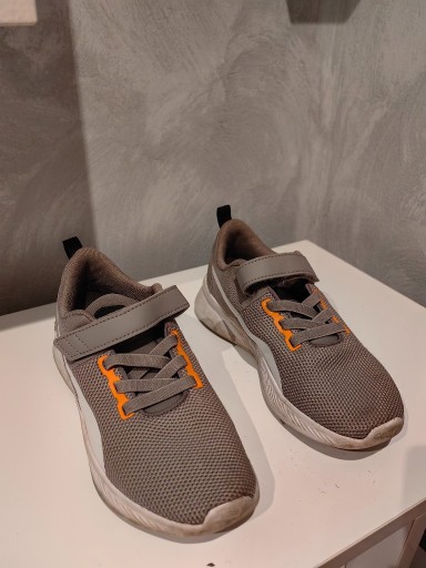 Zdjęcie oferty: Buty Puma Flyer Runner rozmiar 34