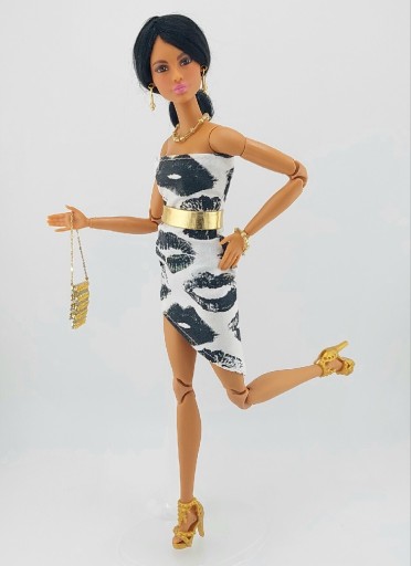 Zdjęcie oferty: Suknia sukienka ubranko dla lalek Barbie zestaw 10 elementów