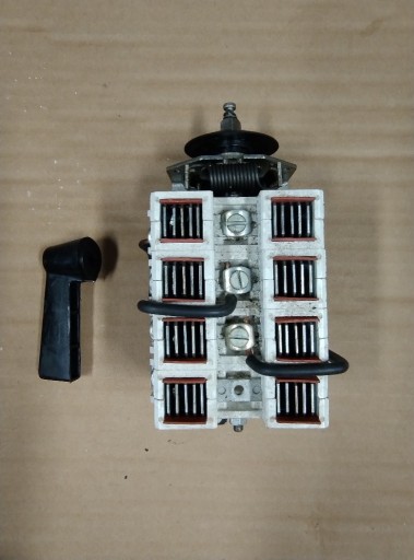 Zdjęcie oferty: ŁĄCZNIK ŁUK 40 Apator przełącznik kierunku obrotów 