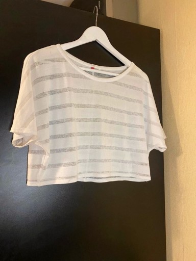 Zdjęcie oferty: Klasyczna cienka biała bluzka crop top tshirt 