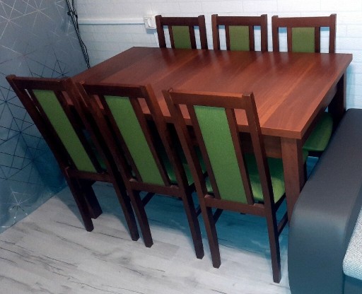 Zdjęcie oferty: Stół z 6 krzesłami zestaw stan idealny