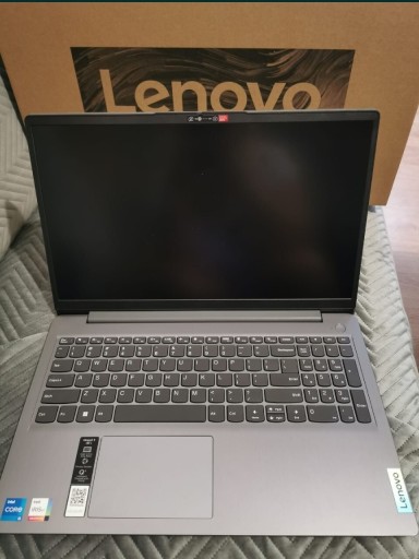 Zdjęcie oferty: Laptop Lenovo IdeaPad 3 15/tl6 16GB 15,6" Intel i5