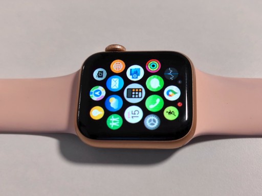 Zdjęcie oferty: Apple Watch 6 GPS 32GB Aluminum 40mm złoty bat.90%