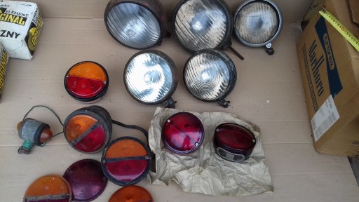 Zdjęcie oferty: Ursus C45 451 C325 328 4011 lampa reflektor