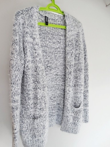 Zdjęcie oferty: Sweter ciepły puszysty TAKKO rozmiar S pasuje na L