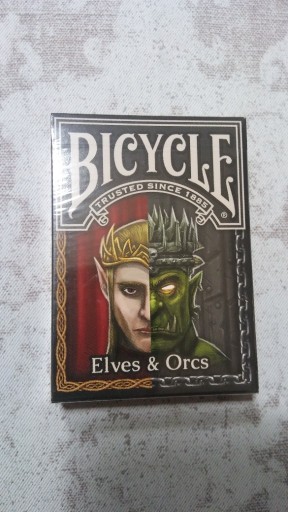 Zdjęcie oferty: BICYCLE Elves & Orcs (Tolkien) karty do gry USA