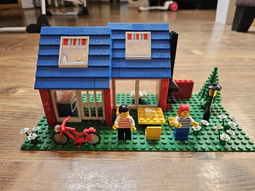 Zdjęcie oferty: LEGO Legoland 6370 Lego Town 6370 Weekend Home
