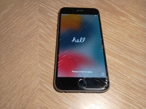 Zdjęcie oferty: Telefon Apple Iphone 6s 32GB  A1688 bateria 99% Space Gray blokada icloud 