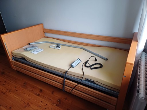 Zdjęcie oferty: Łóżko rehabilitacyjne ELBUR PB 331 elektryczne