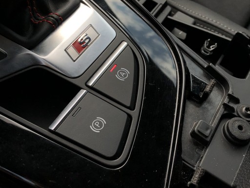 Zdjęcie oferty: Autohold Audi A4 B9 A5 F5 - montaż