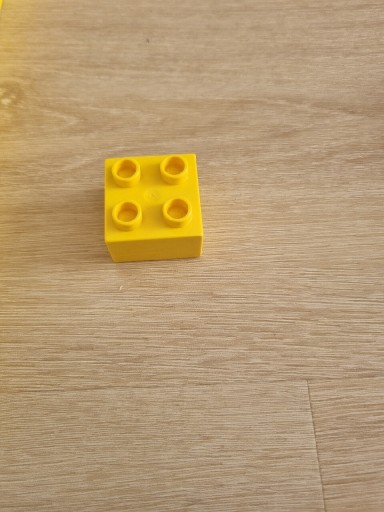 Zdjęcie oferty: Lego duplo klocek 2x2 żółty