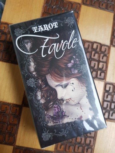 Zdjęcie oferty: FOURNIER TAROT Favole Victioria Frances 