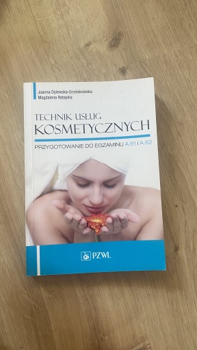 Zdjęcie oferty: Książka Technik usług kosmetycznych