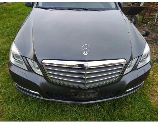 Zdjęcie oferty: MASKA 755 MERCEDES W212 S212