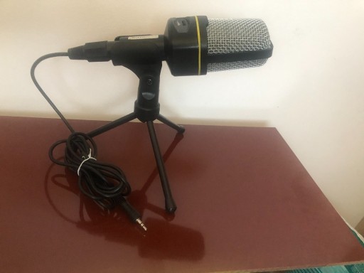Zdjęcie oferty: Mikrofon komputerowy ze statywem