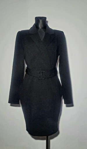Zdjęcie oferty: Sukienka czarna z paskiem kołnierzyk rozm 42