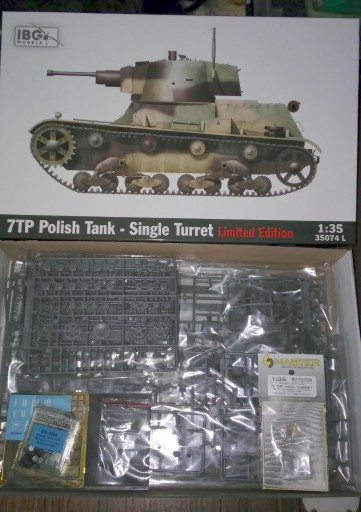 Zdjęcie oferty: IBG 35074L 7TP Polish Tank Single Turret + dodatki