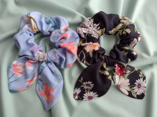 Zdjęcie oferty: SCRUNCHIE FROTKA GUMKA DO WŁOSÓW HANDMADE KOMPLET