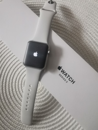 Zdjęcie oferty: Zegarek Apple Watch series 3