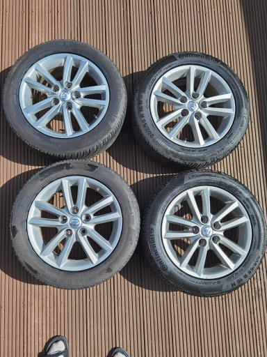 Zdjęcie oferty: Alu felgi z oponami 16" Toyota 4 sztuki